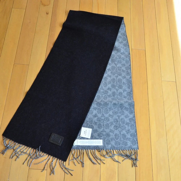 Coach 100% cashmere scarf Black/Gray - Picture 1 of 5